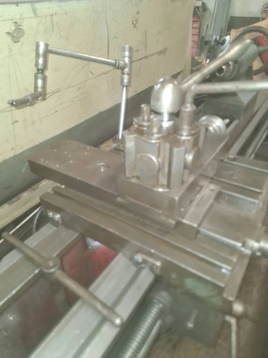 Colchester lathe - Image 2