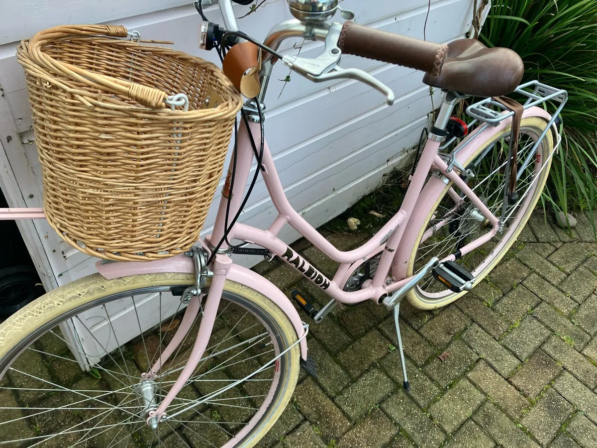 Raleigh ladies bike - Image 4