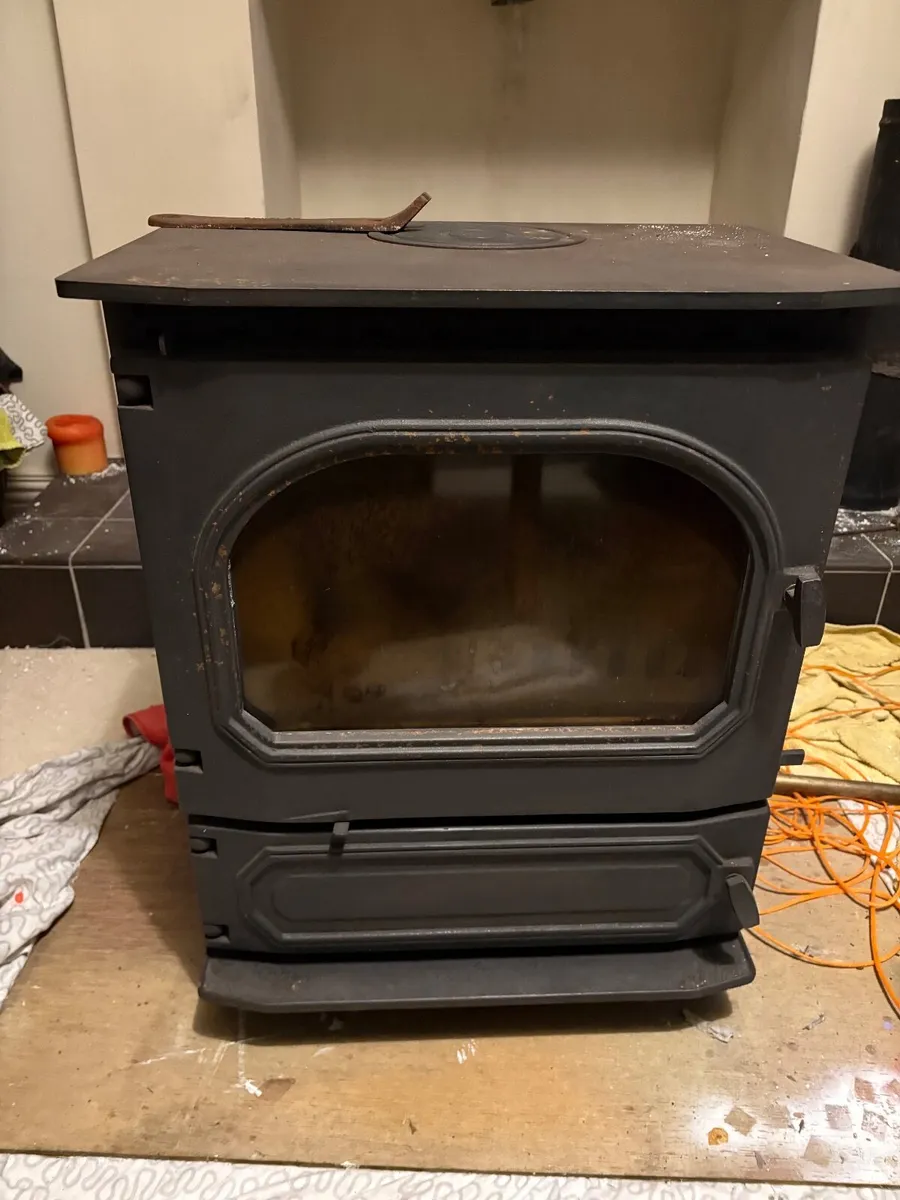 Wood burning stove