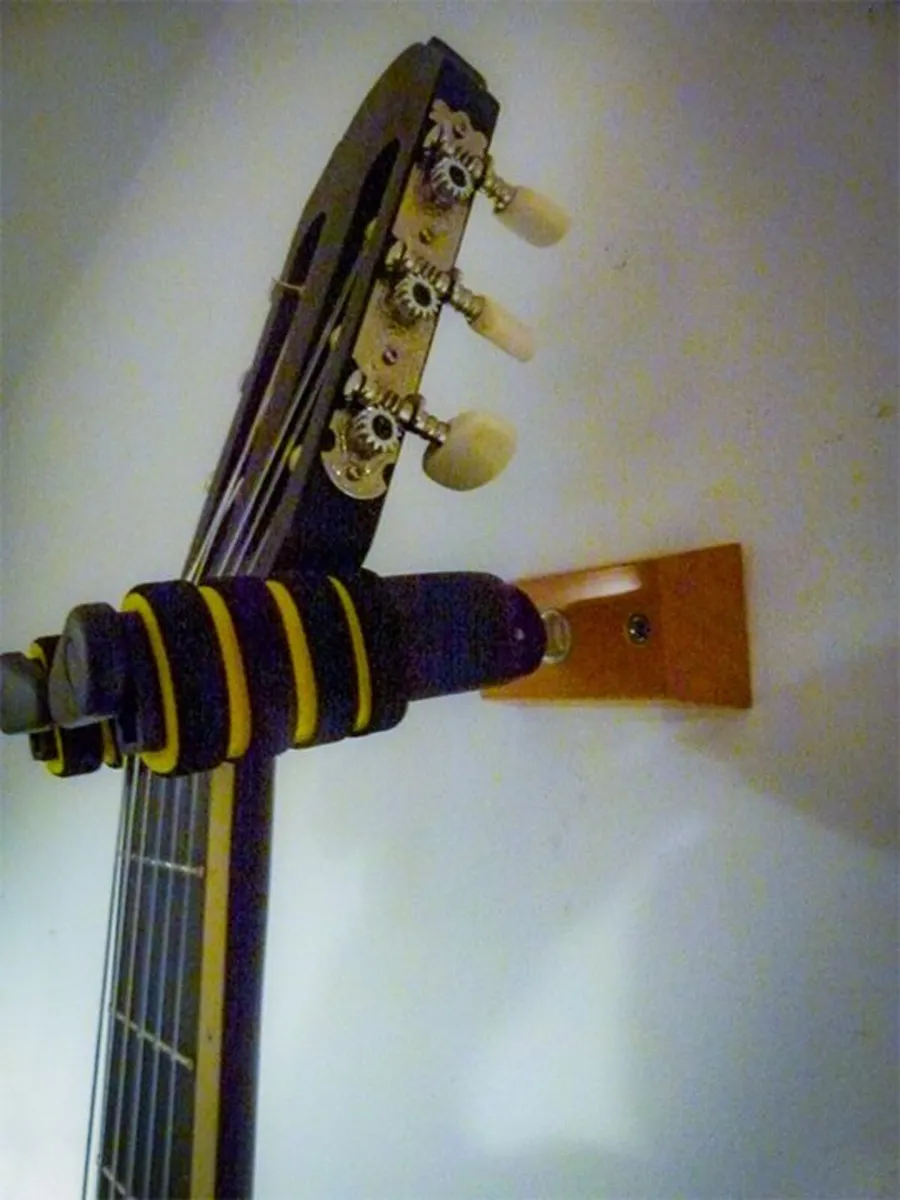 Classical Guitar - Restrung - Gig Bag - Image 3
