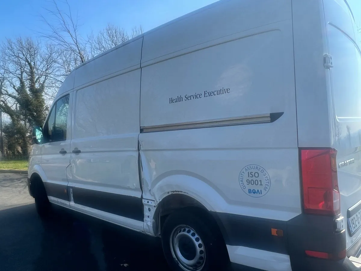 Volkswagen Crafter - Image 3