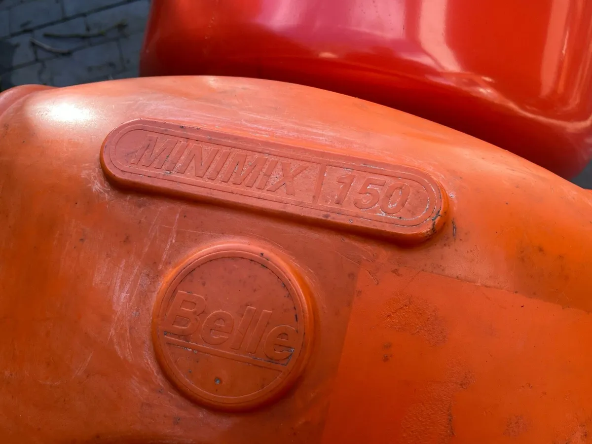 Bella cement mixer - Image 1