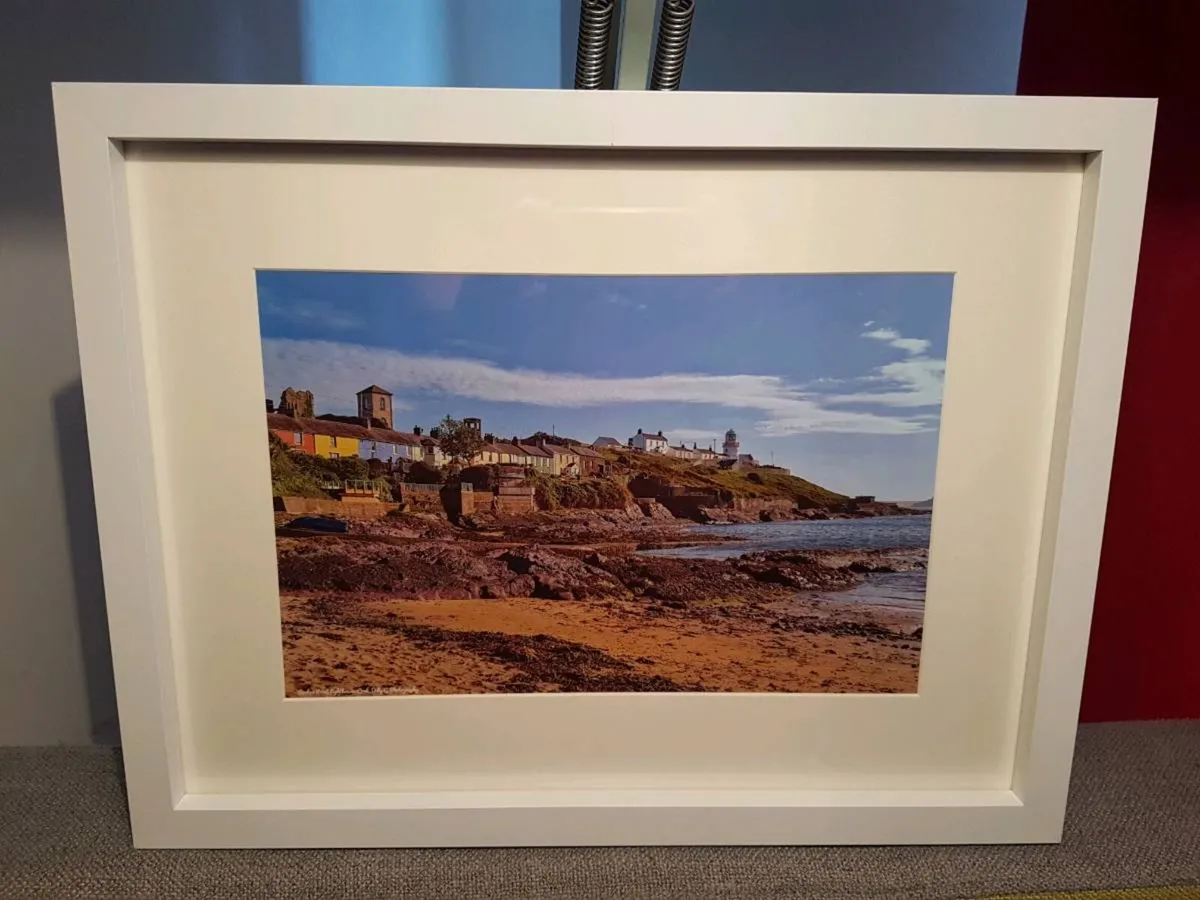 Roches Point Lighthouse - Image 3