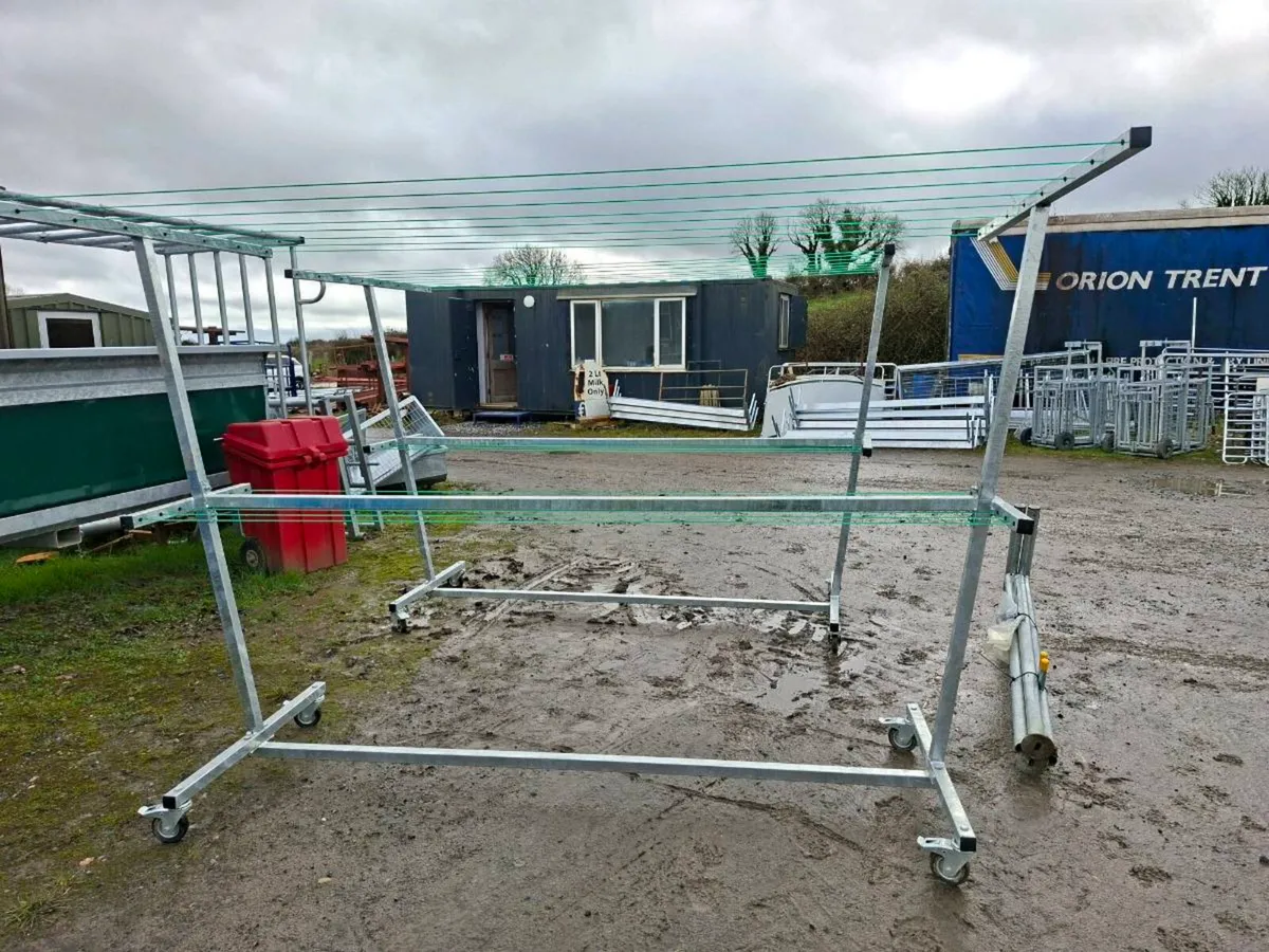 Mobile Clothes Line - Image 1