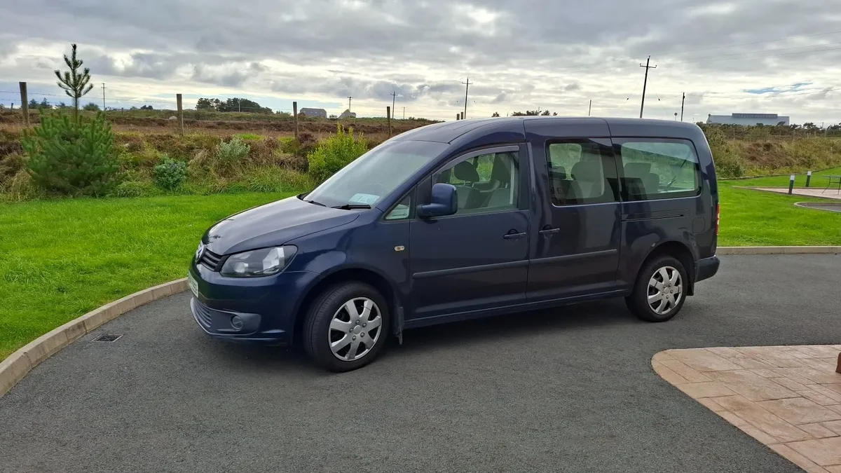 Volkswagen Caddy Maxi Life 2014 - Image 2