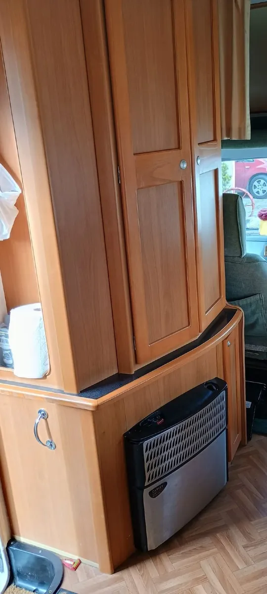 2001 Campervan 6 Berth with U shaped end lounge - Image 3