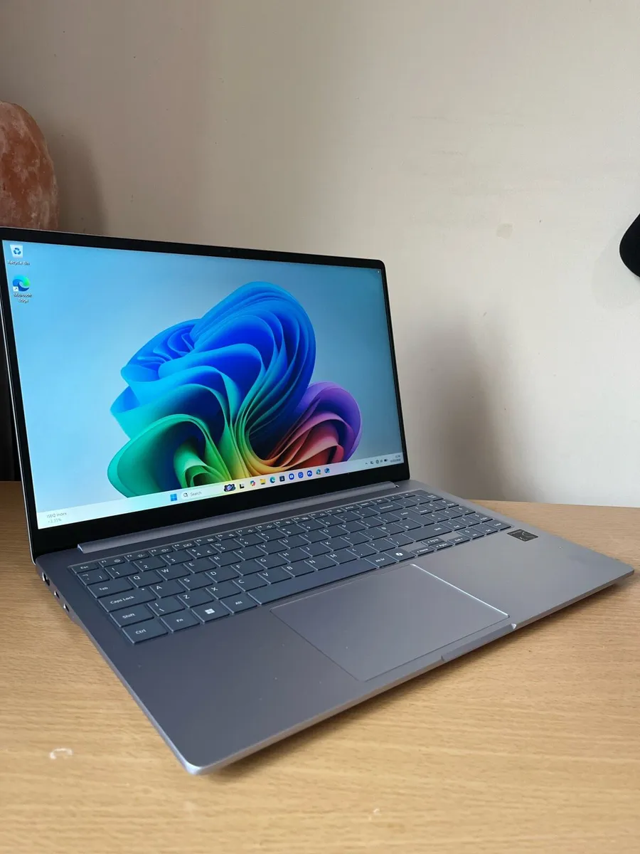 Samsung Galaxy Book4 Edge Laptop - 15.6” - Image 2