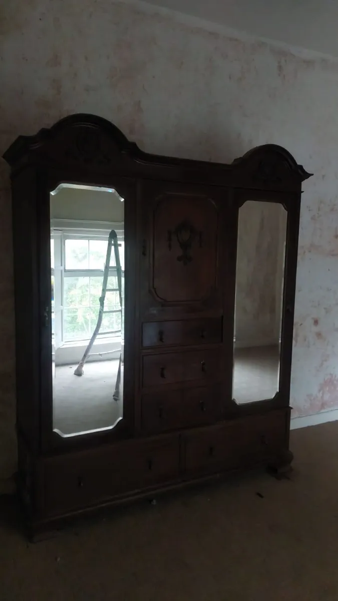 Large Antique Wardrobe - Image 3