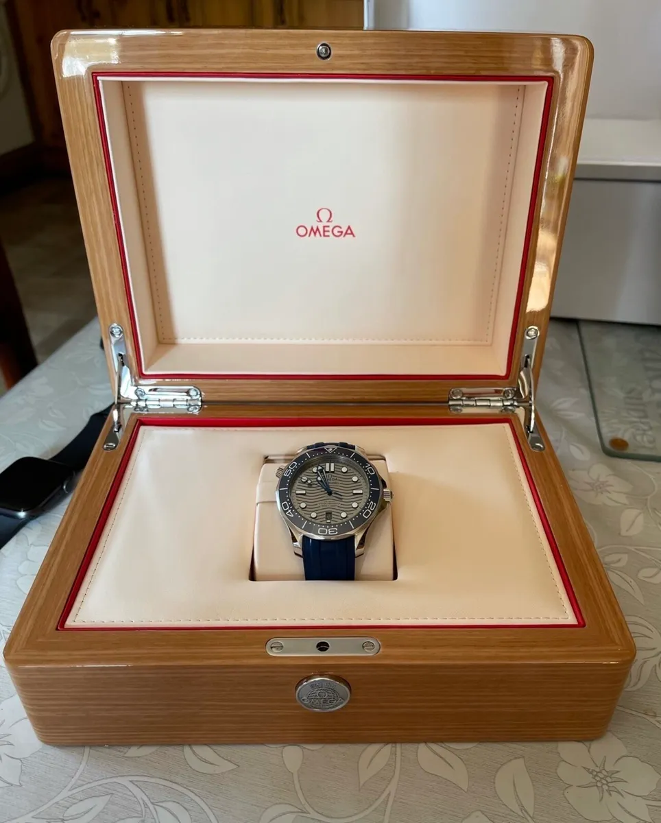 Omega Seamaster 300m Diver - Image 1