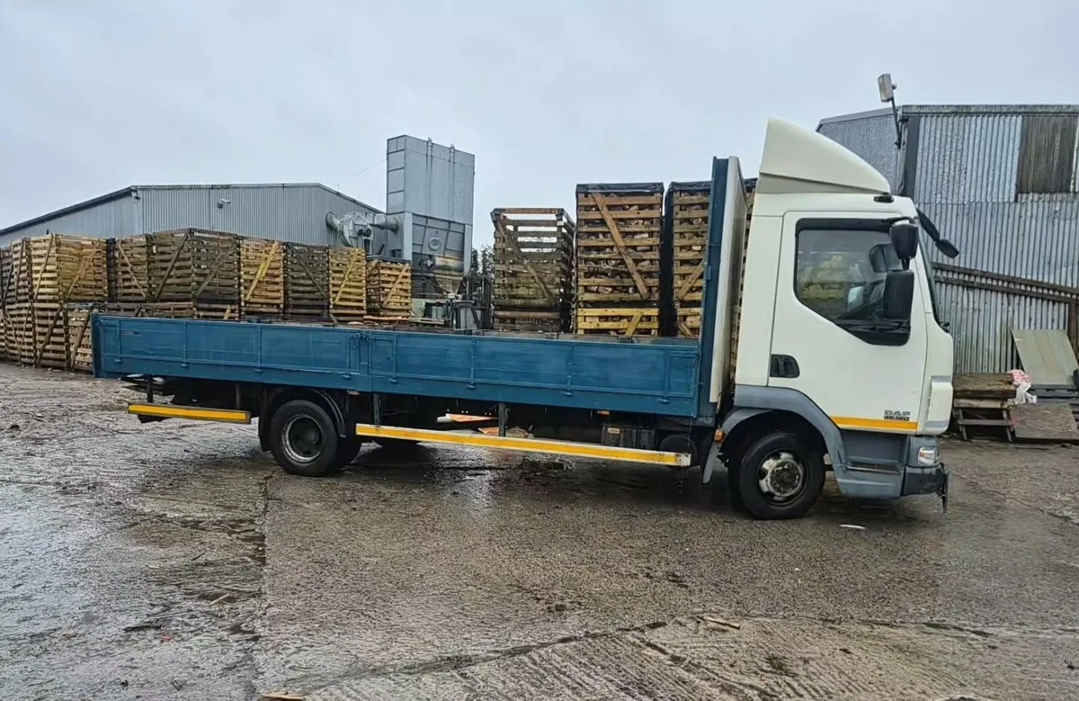 DAF LF 45.160  Truck with 20ft Dropside Body - Image 3