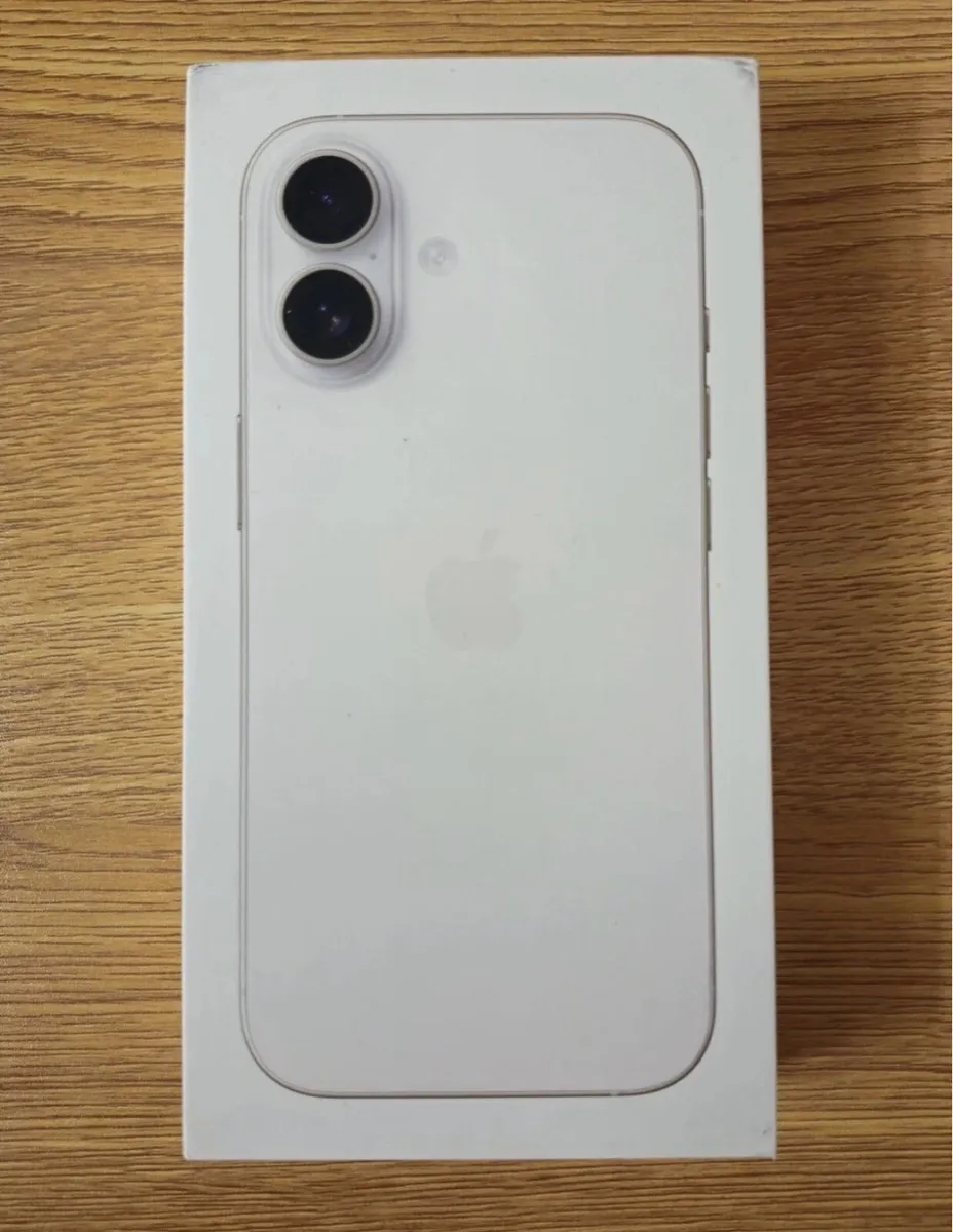 Brand new sealed IPhone 17 256GB white