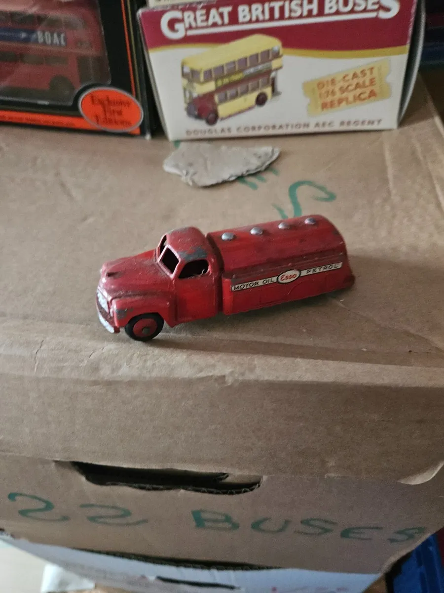 Dinky 1950's Esso Tanker - Image 2