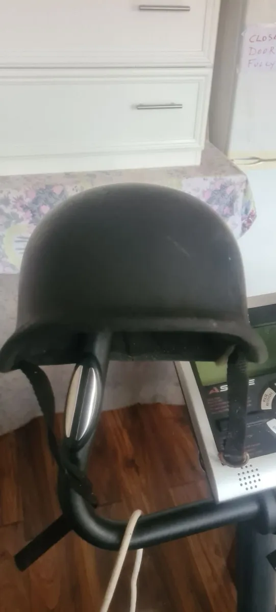 M/bike helmets x 2 his and hers ……………………50 - Image 2