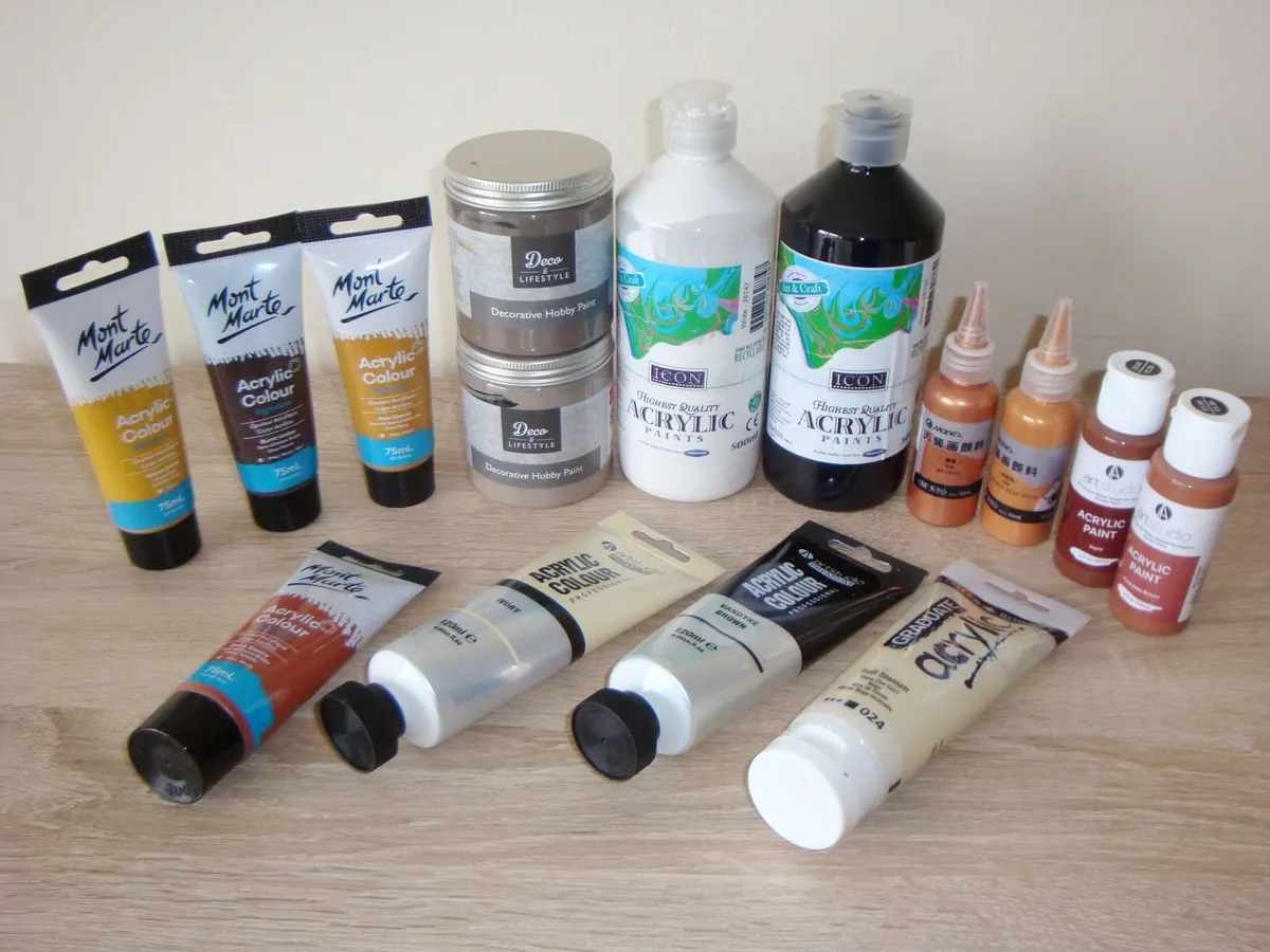 Acrylic paints - bundle - Image 1