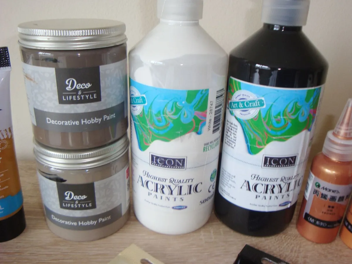 Acrylic paints - bundle - Image 3
