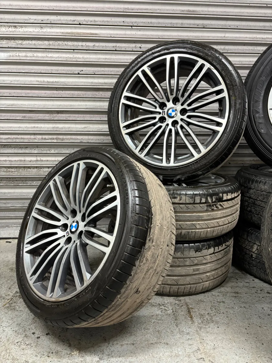 BMW 5 Series M-Sport Alloys 19” - Image 1