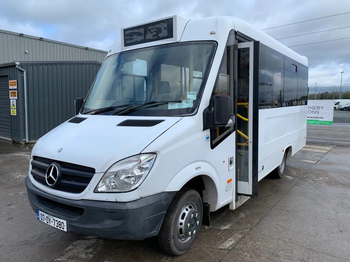 BID ONLINE NOW - 2007 MERCEDES SPRINTER MINI BUS - Image 1