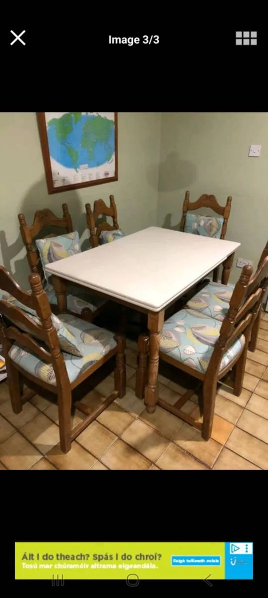 Table and chairs - Image 2