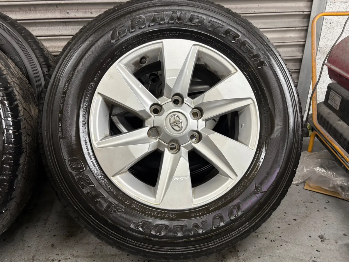 Toyota Landcruiser 17” Alloys - Image 3