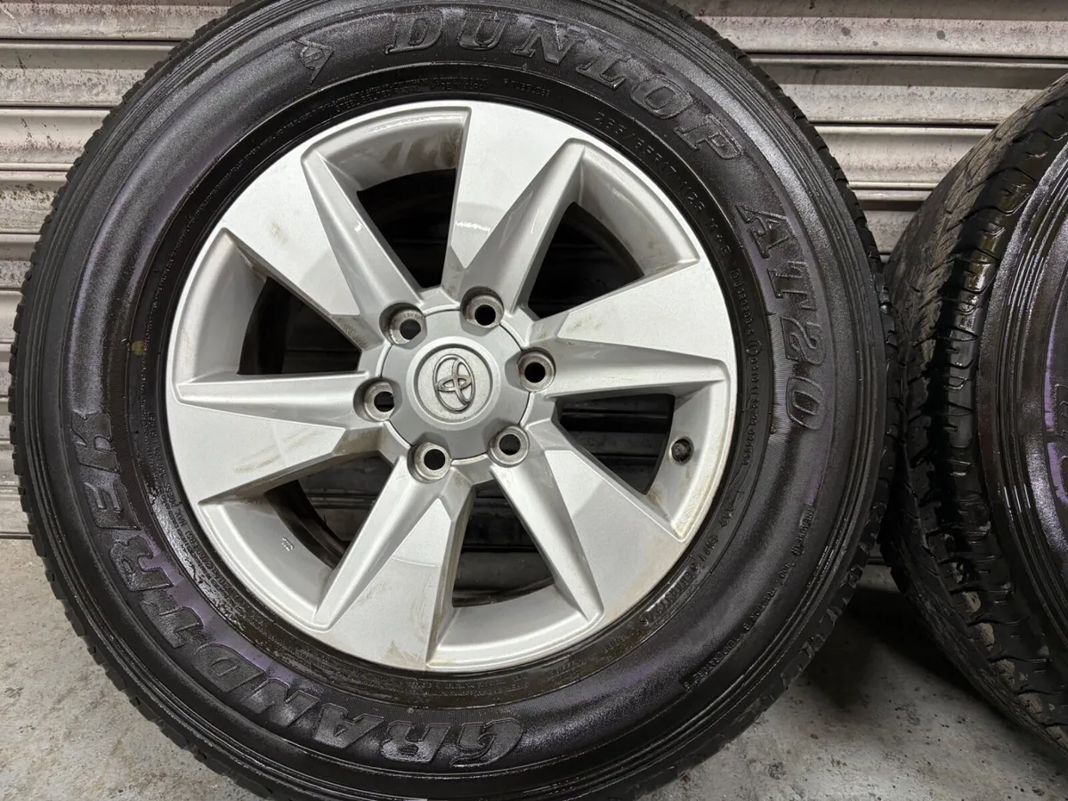 Toyota Landcruiser 17” Alloys - Image 4