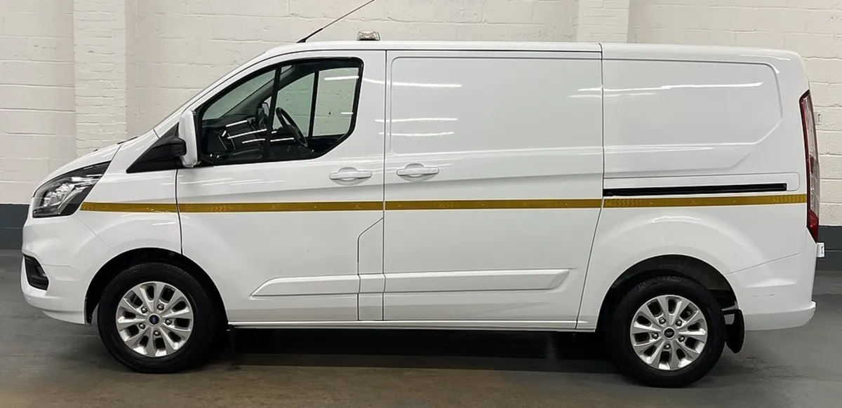 2021 Ford Transit Custom Panel Van - Image 4