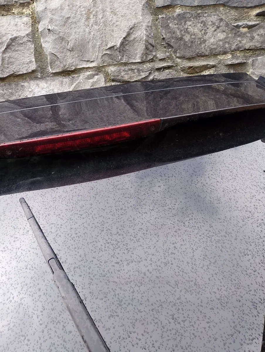 Mk2 focus zetec S rear spoiler with brake light - Image 3