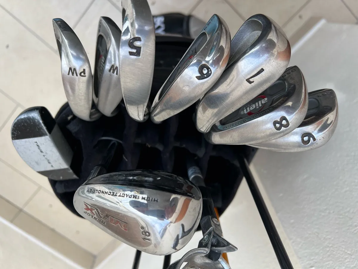Golf clubs - Image 1