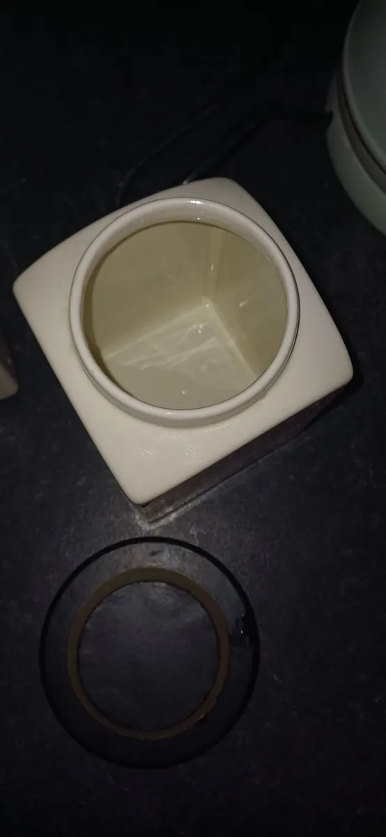 Tea Biscuit &  Coffee canisters - Image 4