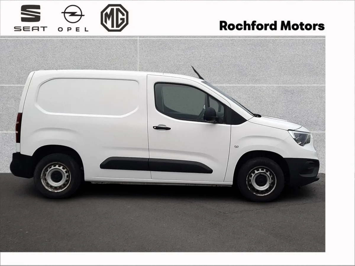 Opel Combo L1H1 Komfort 1.5D 100HP - Image 3