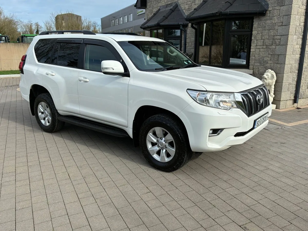 2019 (192) Toyota Landcruiser - Image 2