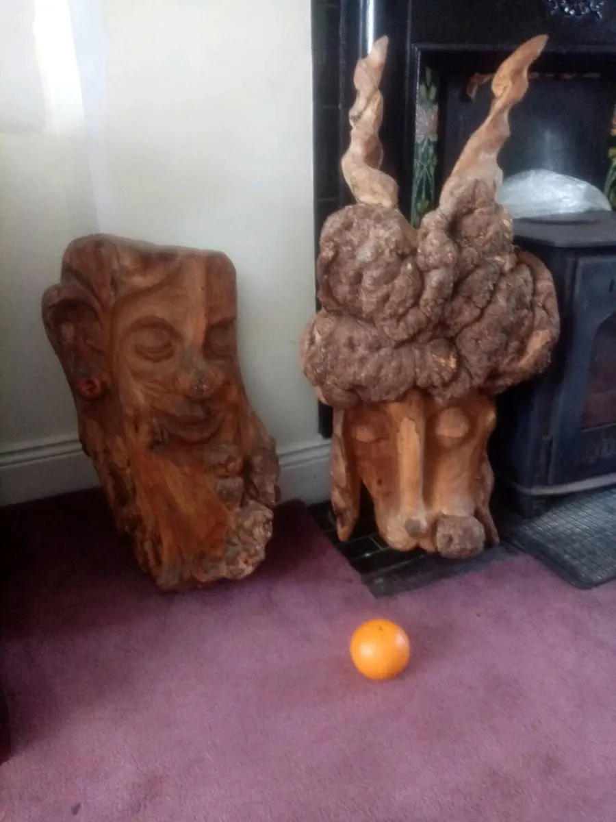 Wood sculptures - Image 1