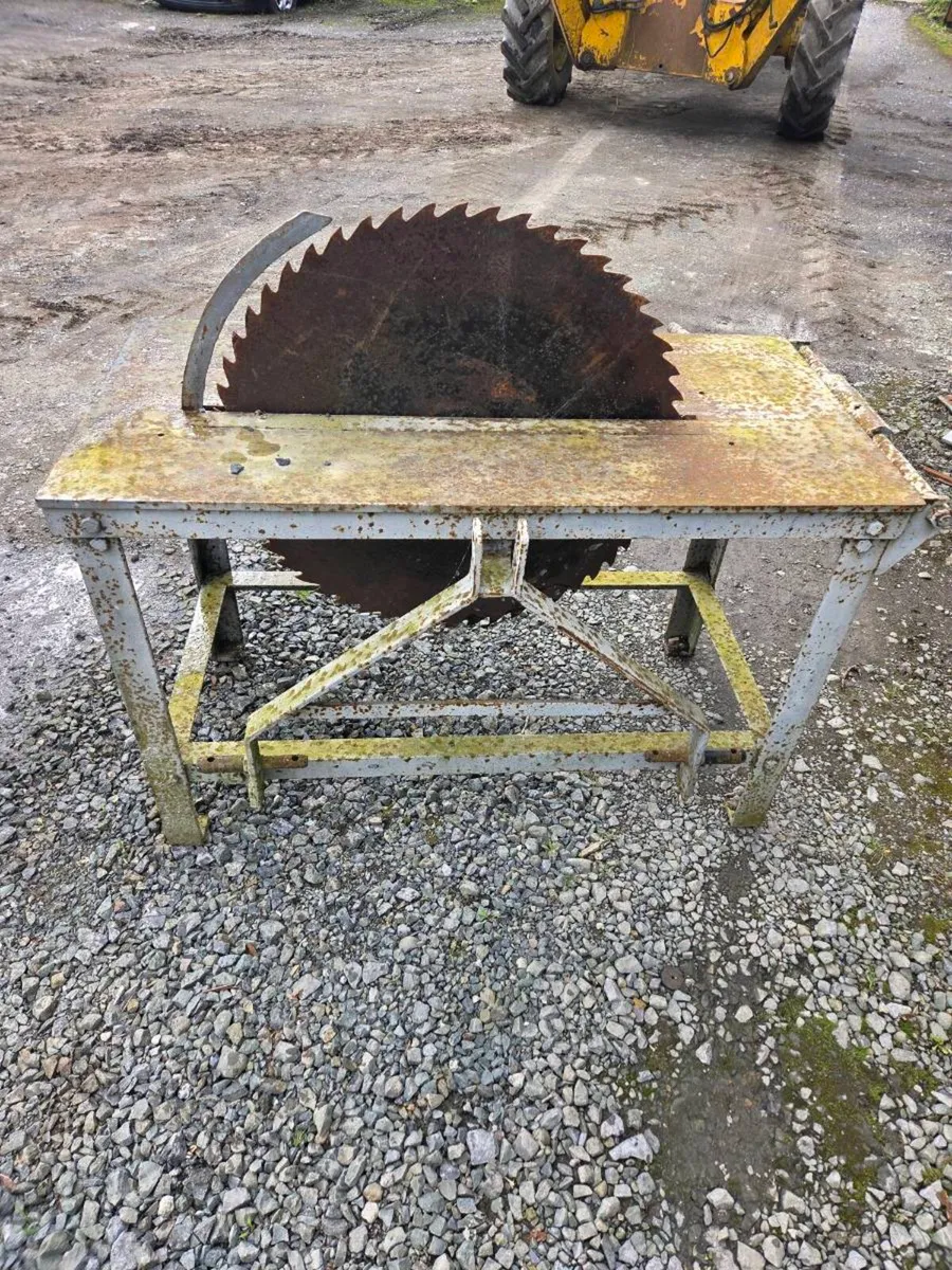 Bench saw - Image 1