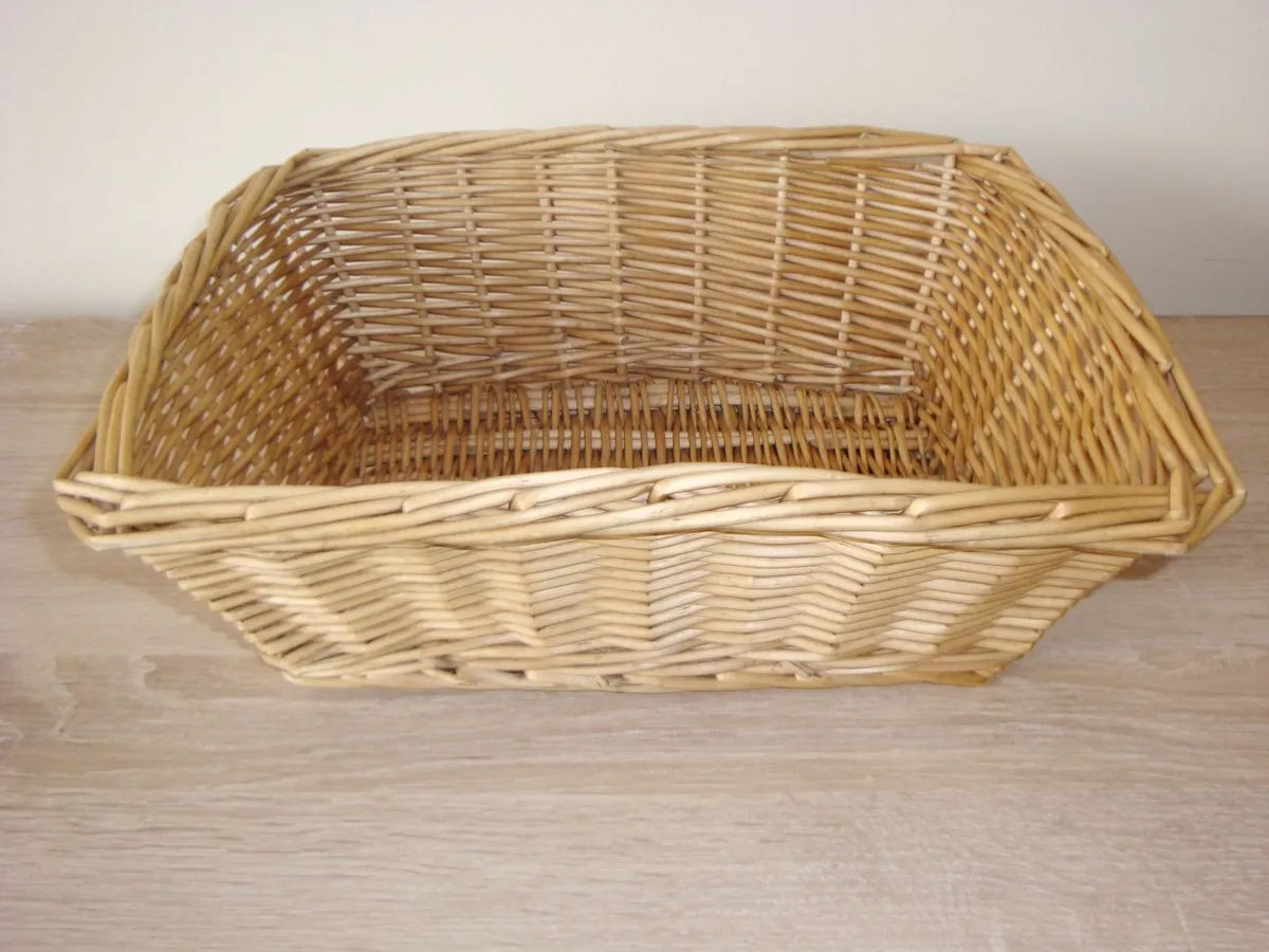 Woven basket - Image 1