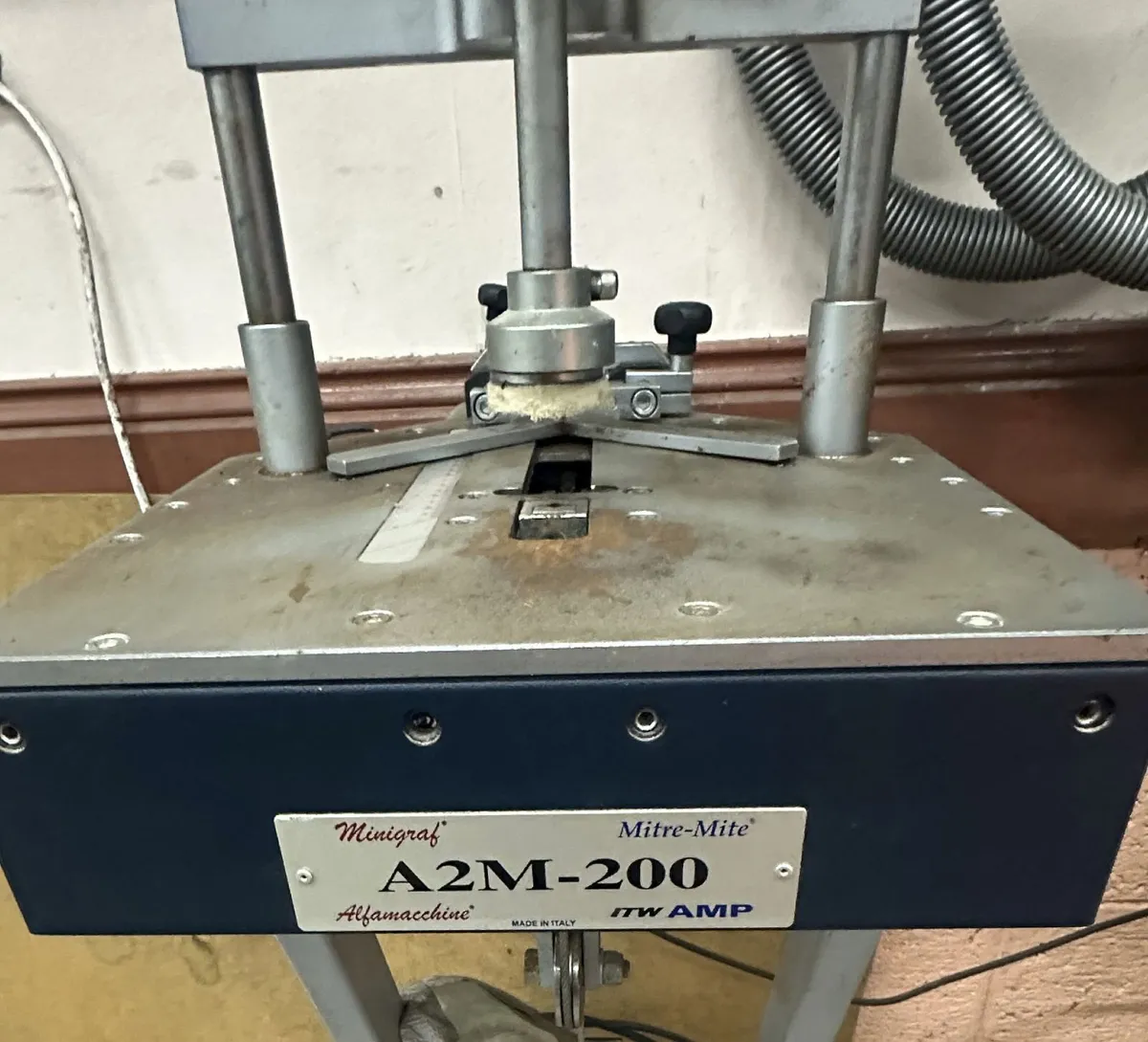 Underpinner - Image 1