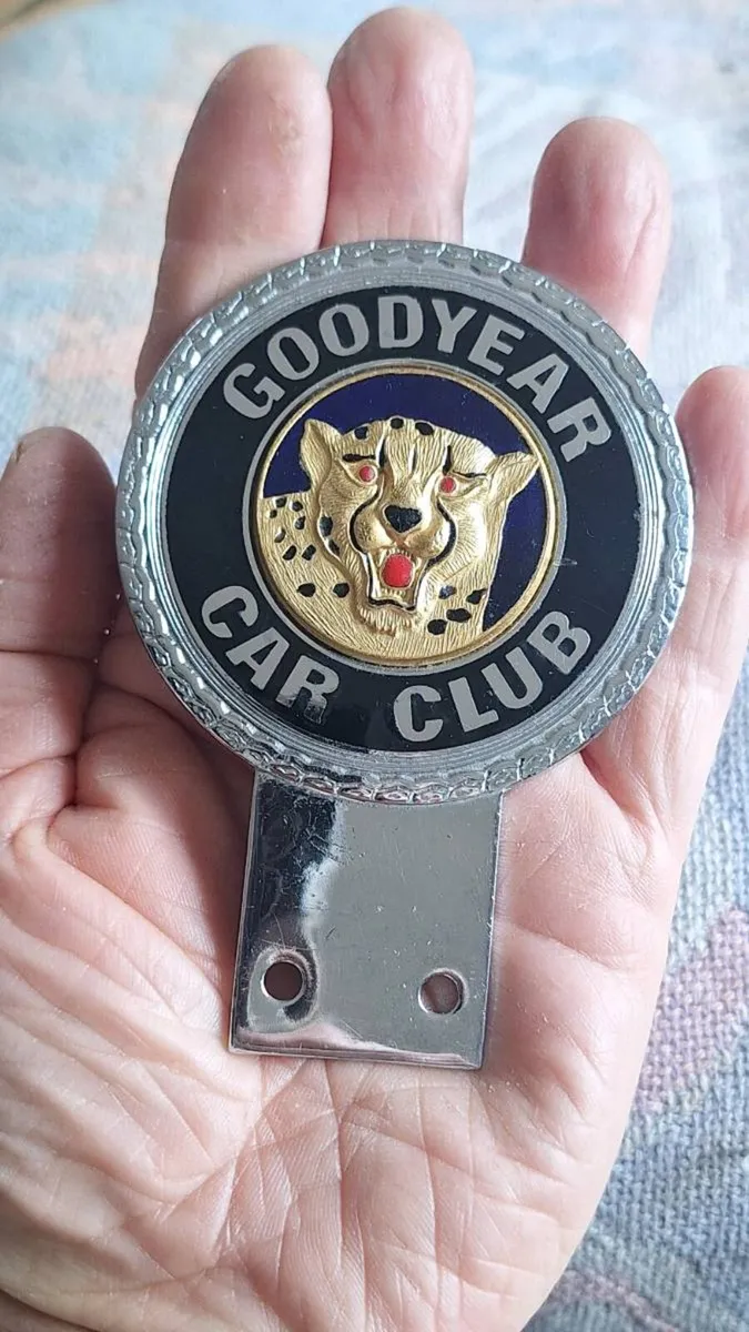 JAGUAR GOODYEAR CAR CLUB badge - Image 2