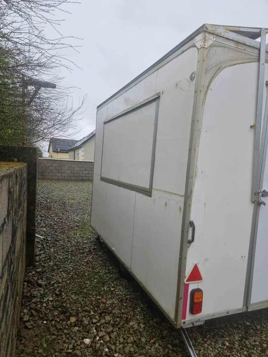 Food/Coffee Trailer - Image 3
