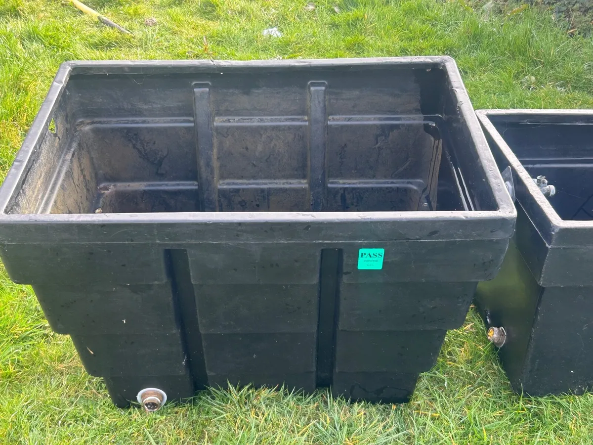 Water tanks - Image 3