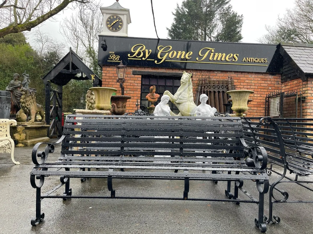 Wrought iron garden bench - Image 2