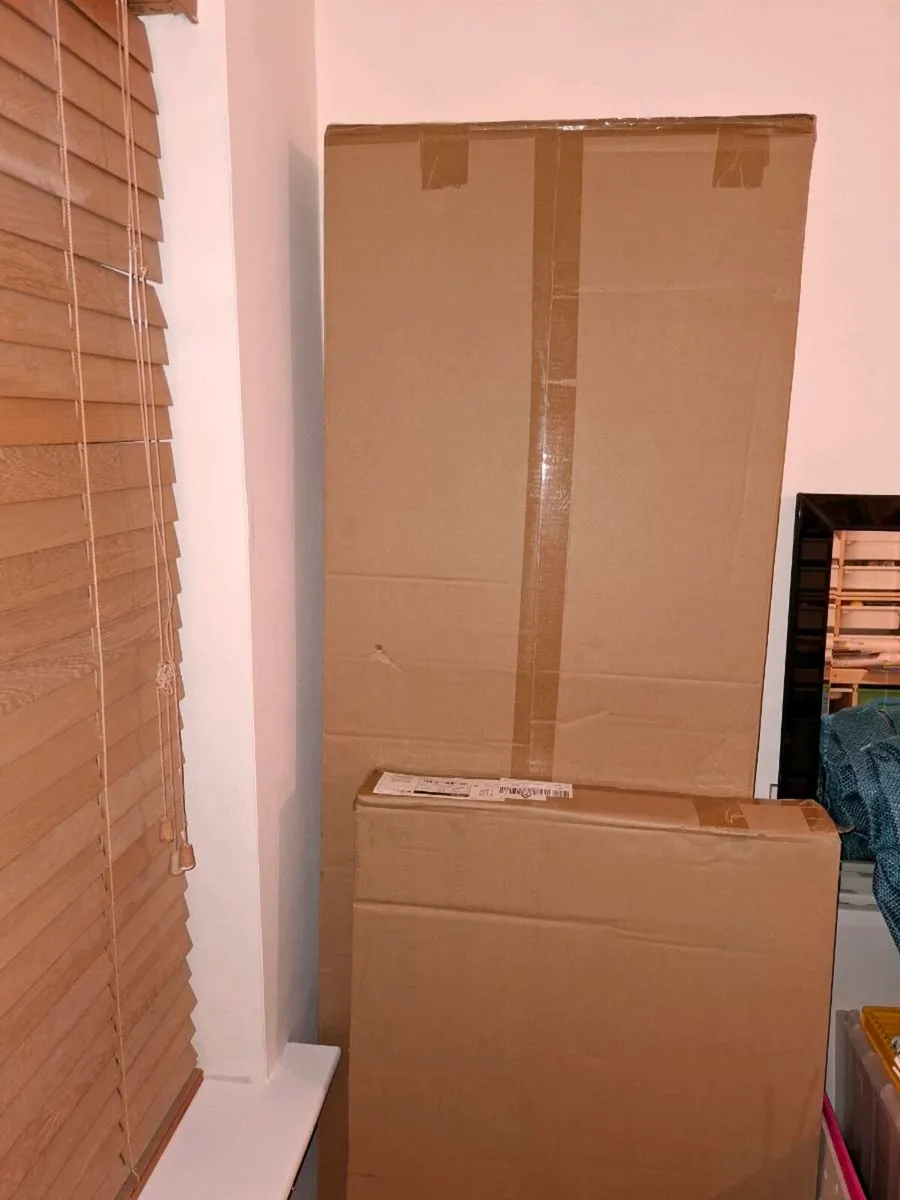 Wardrobe for baby or child bedroom (Wedmore) - Image 3