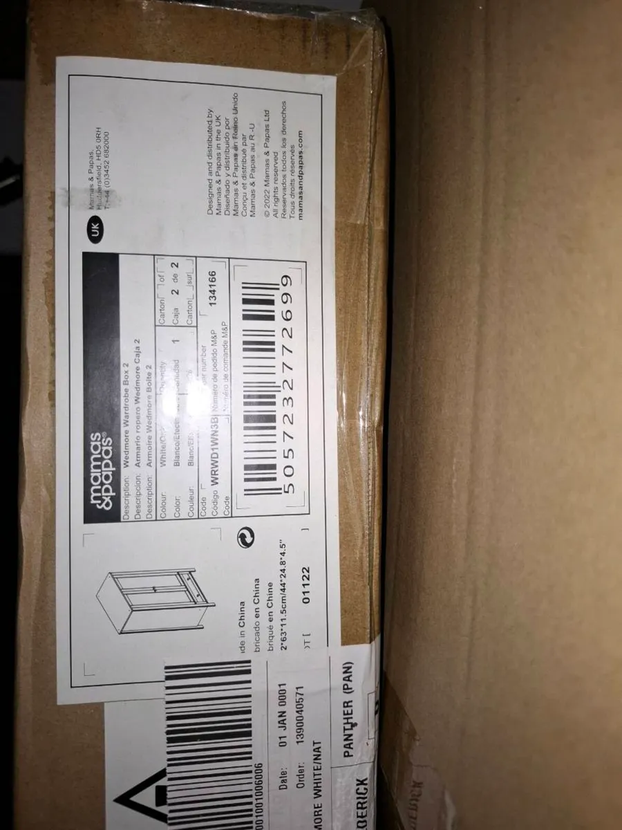 Wardrobe for baby or child bedroom (Wedmore) - Image 4