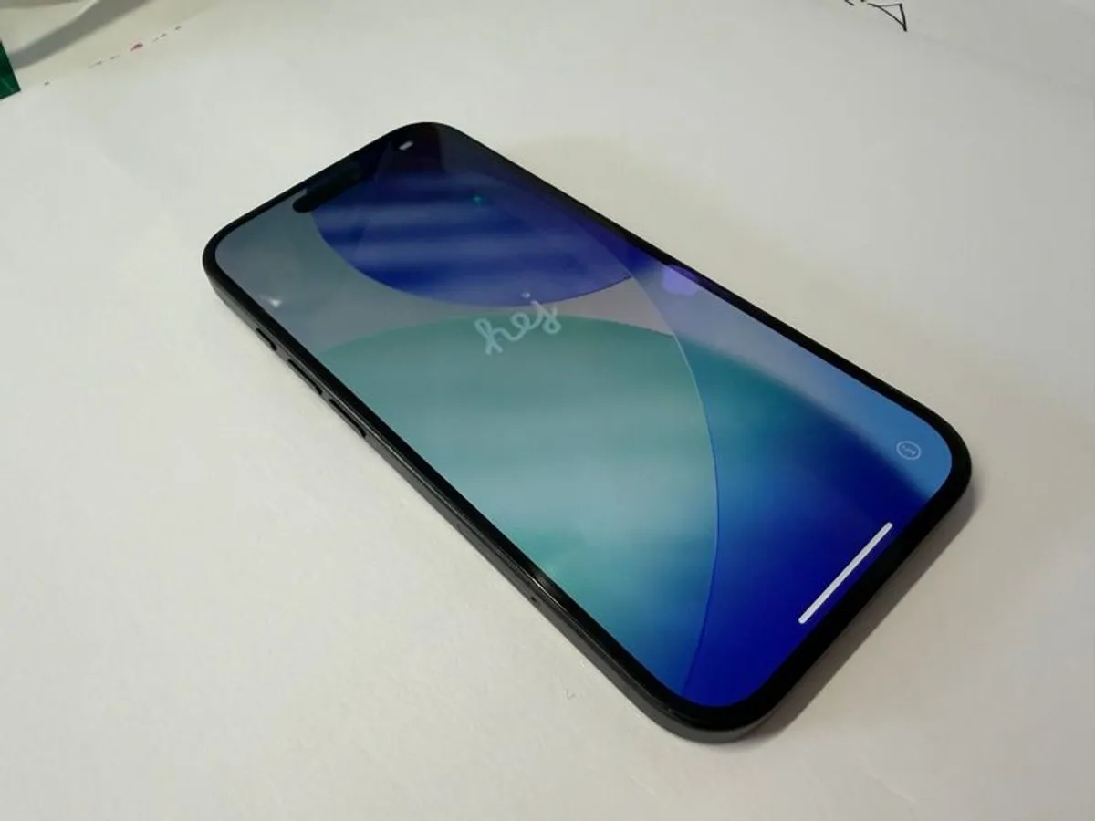 Iphone 16 Black 128GB - Image 1