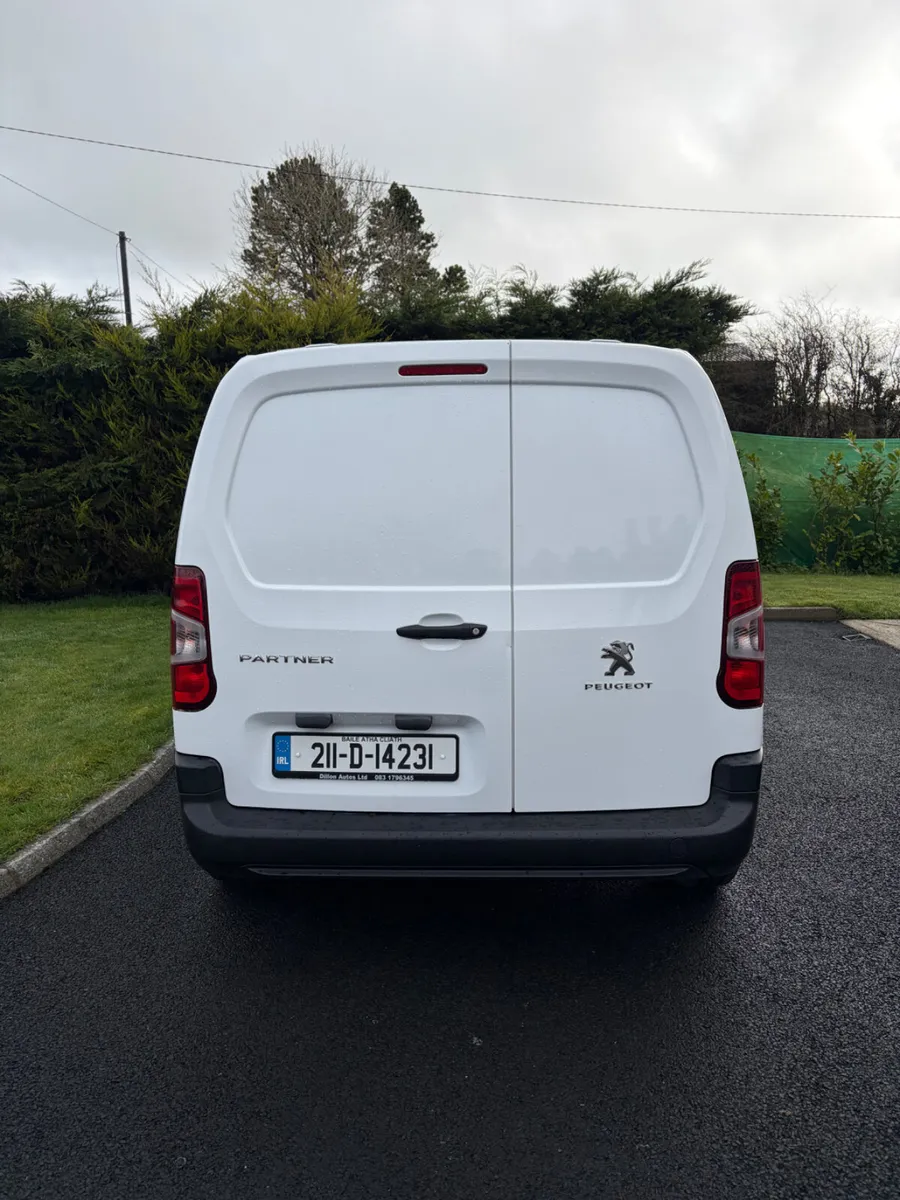211 Peugoet Partner 1.5 Diesel - Spotless - Image 4