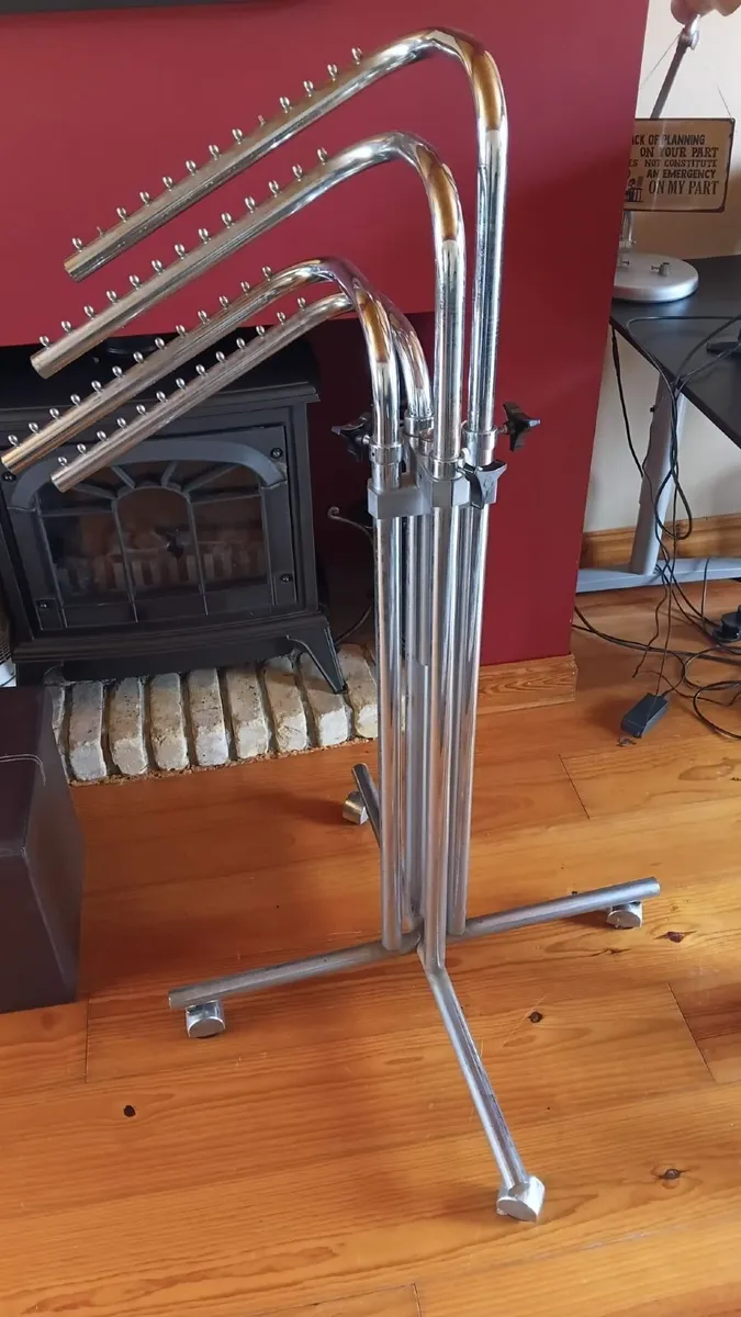 Clothes hanger/stand. - Image 1
