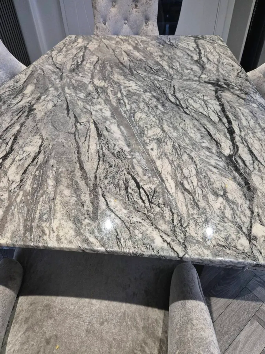 Marble table and 6 chairs - Image 3