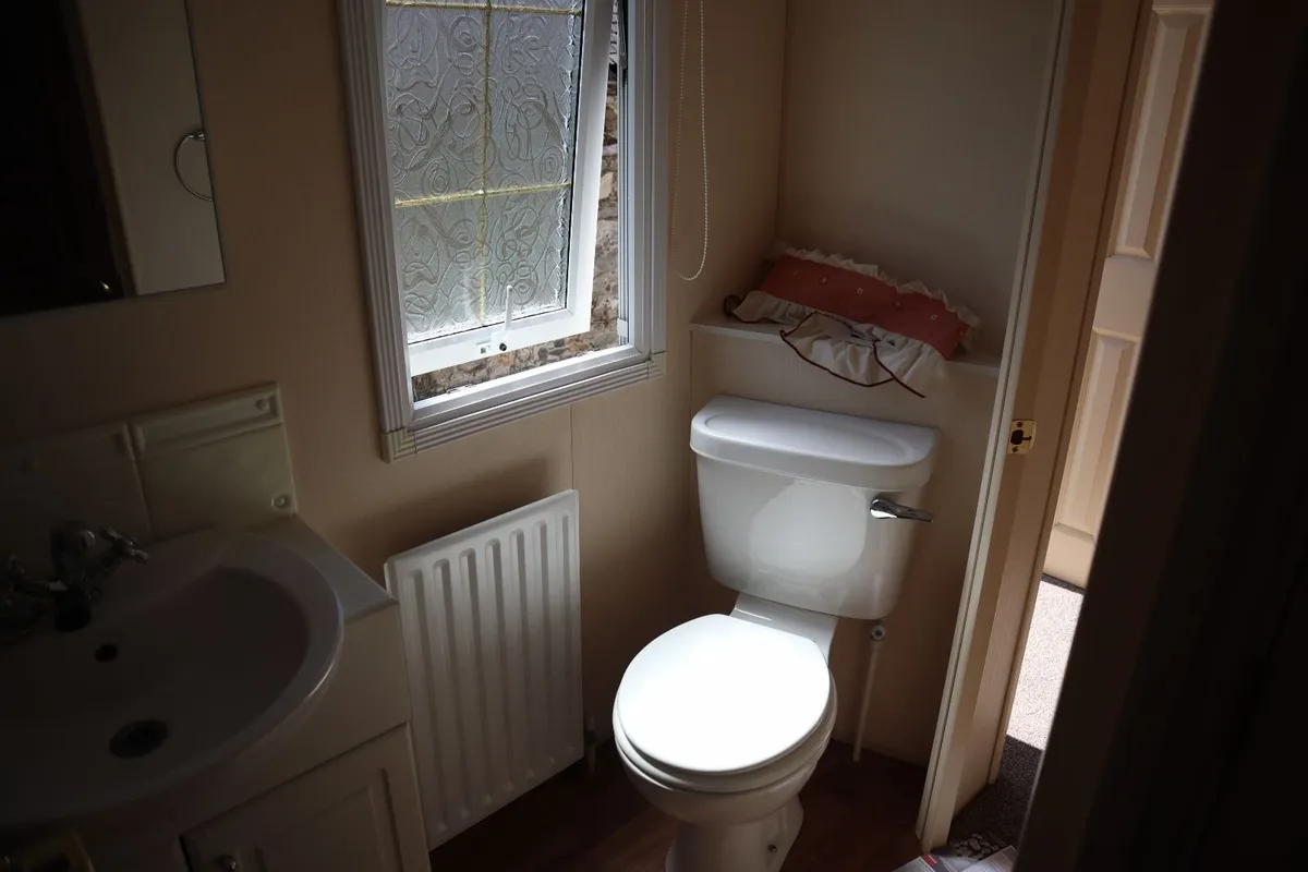 Mobile Home - Image 4