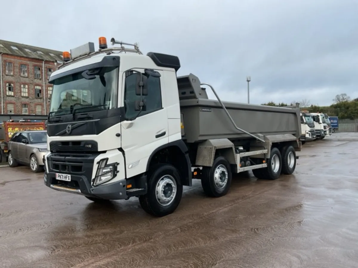 2021 Volvo FMX420 8x4 Steel Tipper - Image 3