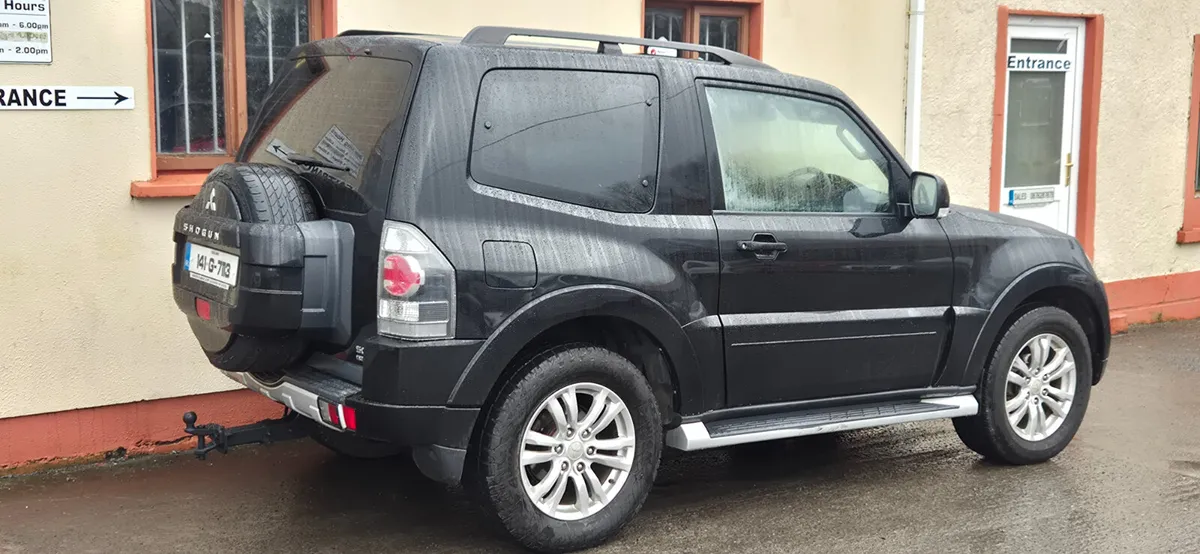 Mitsubishi Pajero 2014 Manual Price Plus Vat - Image 4
