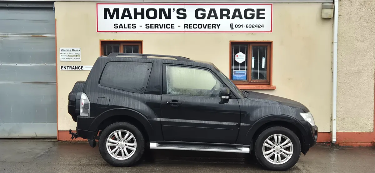 Mitsubishi Pajero 2014 Manual Price Plus Vat - Image 2