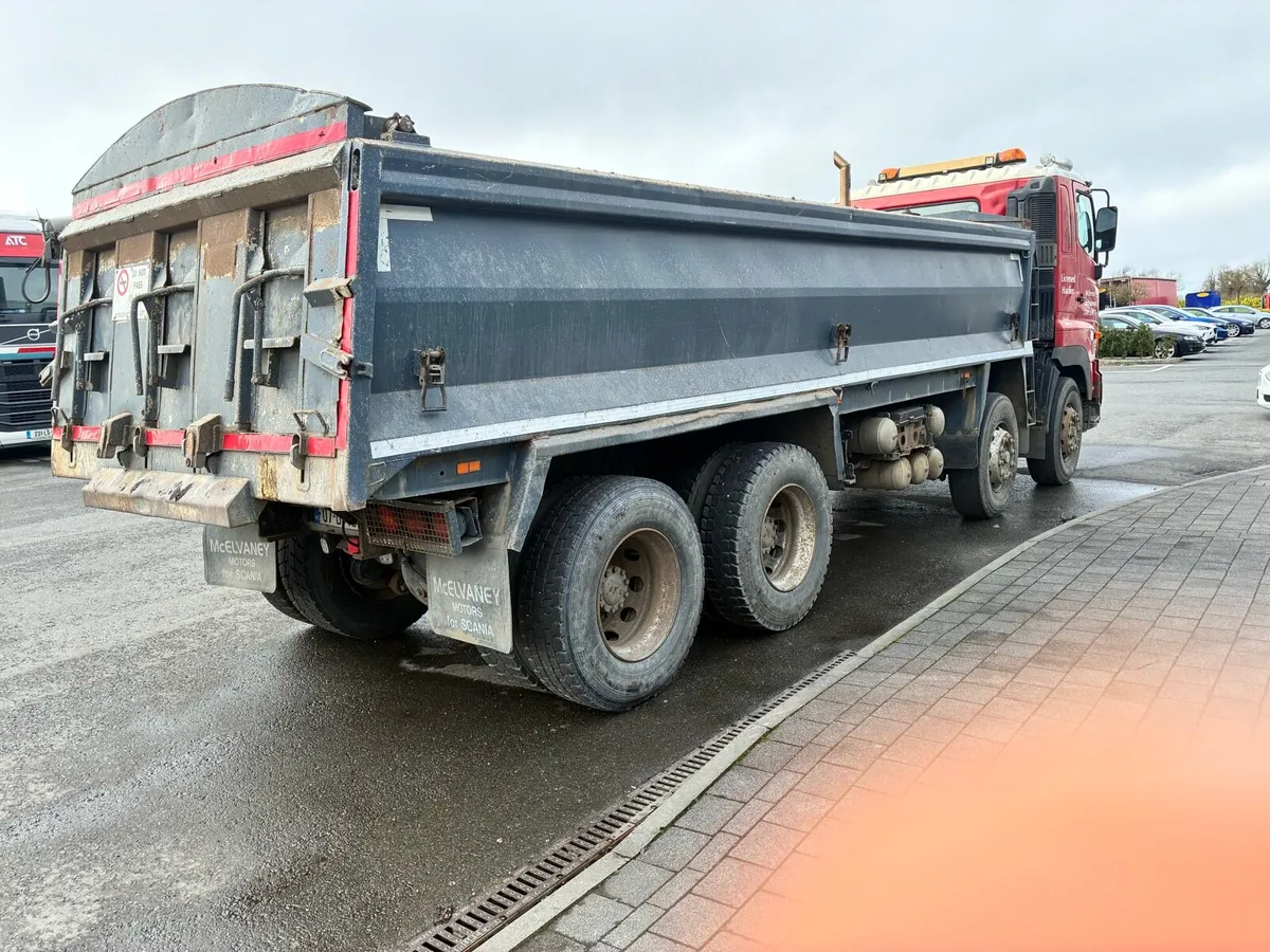 2007 Hino 700 steel body tipper - Image 3