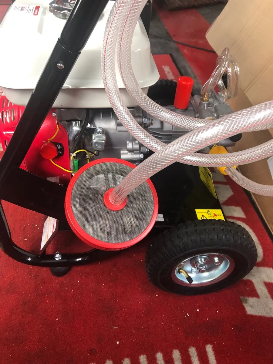 New Power Wash Petrol 7.5hp Pressure Washer - Image 4